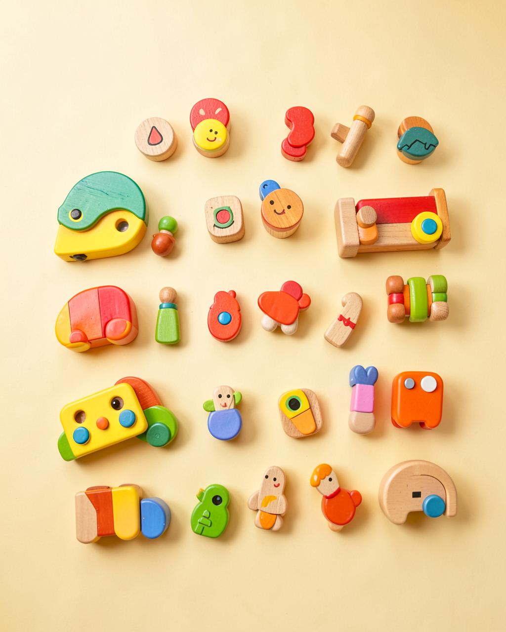 Lot de jouets en bois